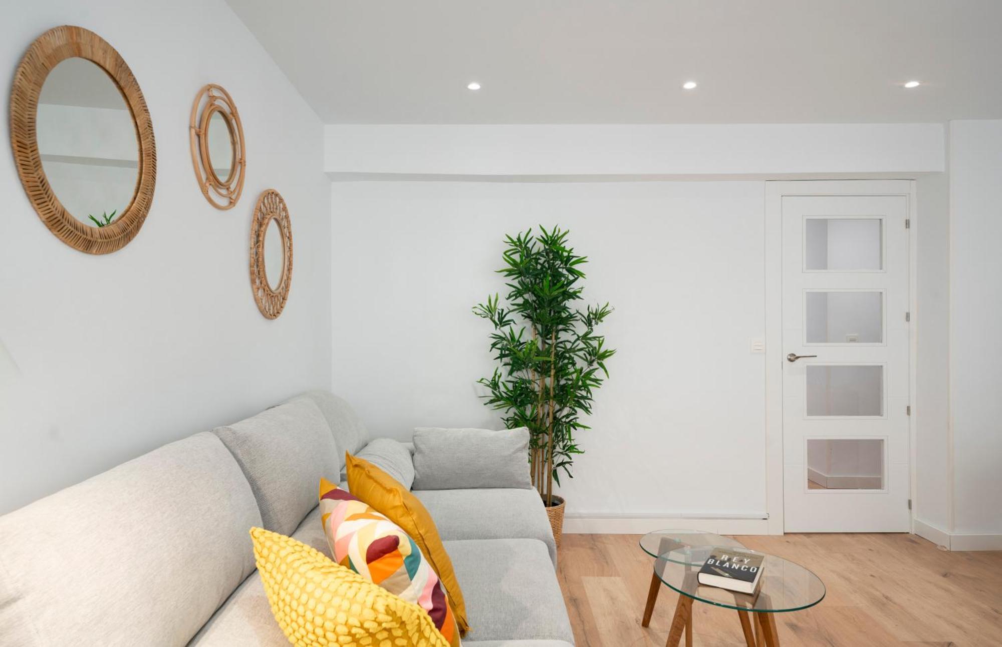Ronda Suites Junto Estacion Tren Y Hospitales 格拉纳达 外观 照片