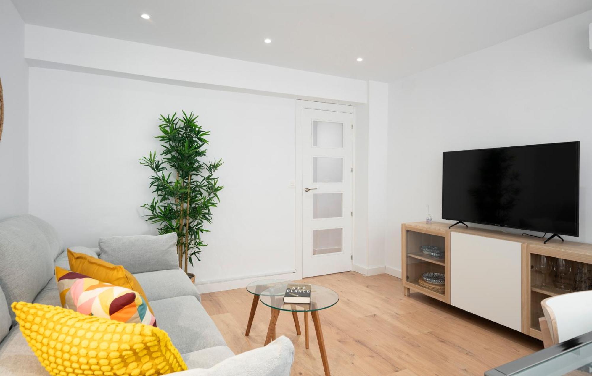 Ronda Suites Junto Estacion Tren Y Hospitales 格拉纳达 外观 照片